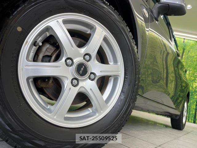 Nissan NOTE 2014-02 8526377-12
