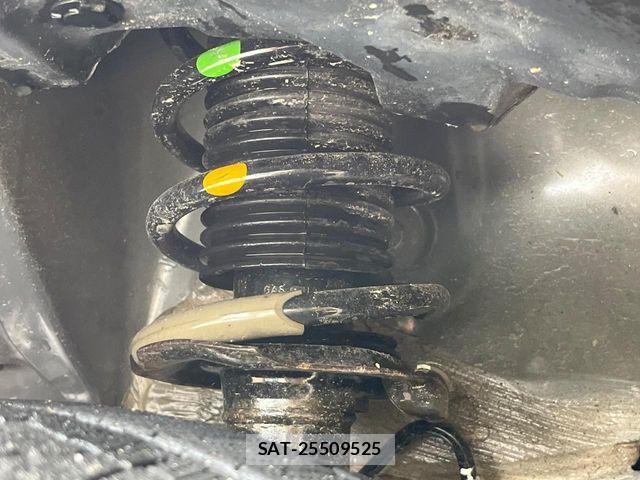 Nissan NOTE 2014-02 8526377-19