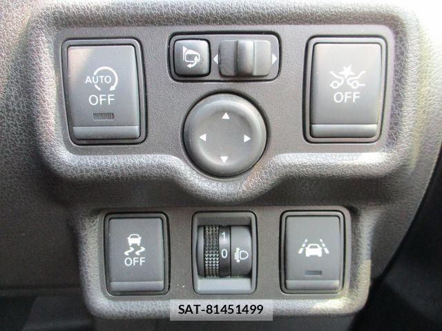 Nissan NOTE 2018-06 8526372-10