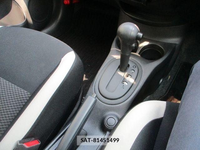 Nissan NOTE 2018-06 8526372-11
