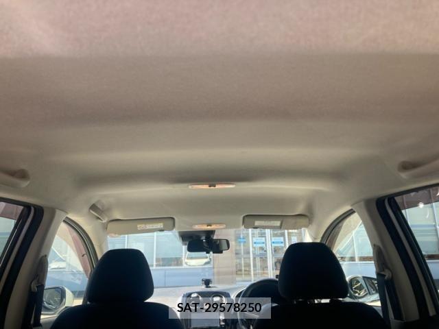 Nissan NOTE 2017-12 8526378-14
