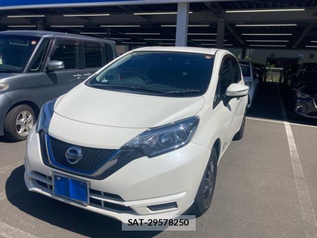 Nissan NOTE 2017-12 8526378-1