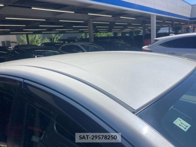 Nissan NOTE 2017-12 8526378-2