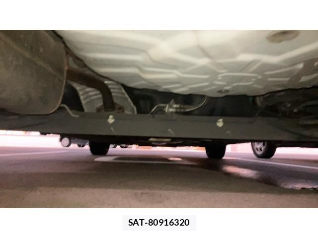 Nissan NOTE 2009-06 8526387-17
