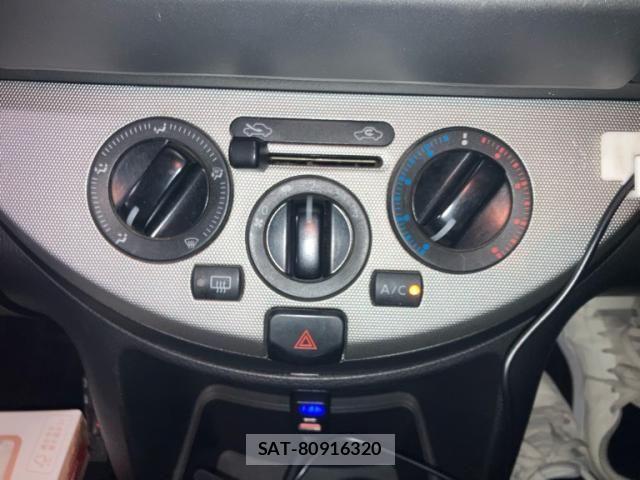 Nissan NOTE 2009-06 8526387-6