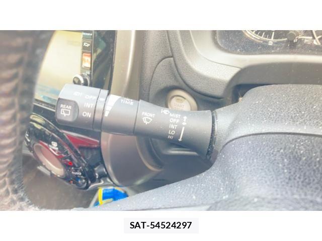 Nissan NOTE 2012-10 8526379-9