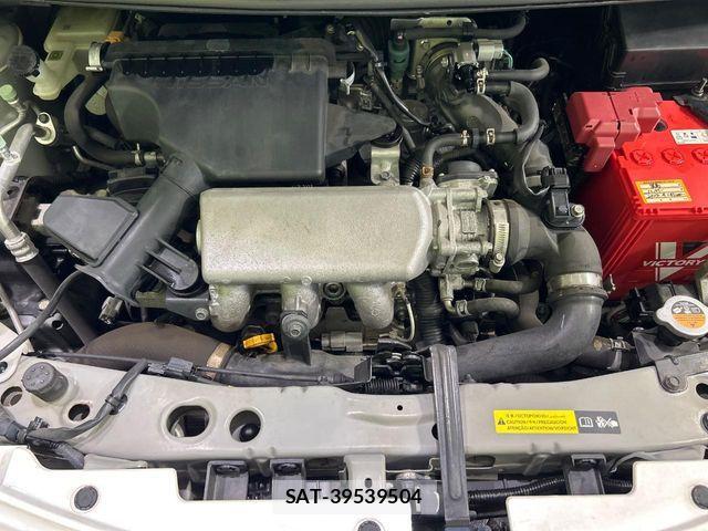 Nissan NOTE 2014-03 8526369-17