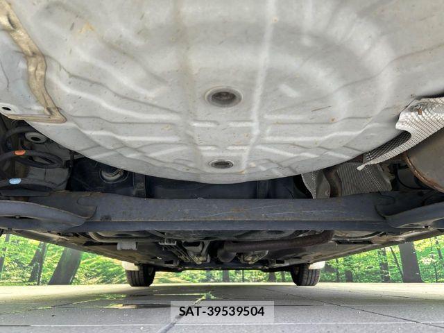 Nissan NOTE 2014-03 8526369-18
