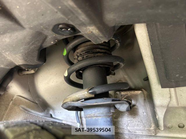 Nissan NOTE 2014-03 8526369-19