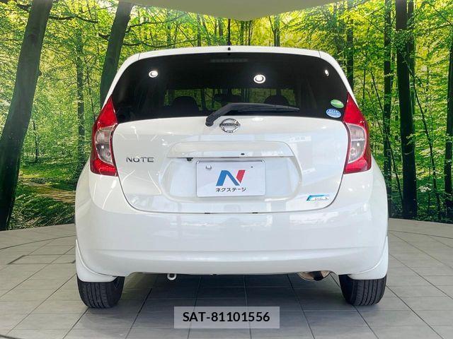 Nissan NOTE 2013-10 8526375-14