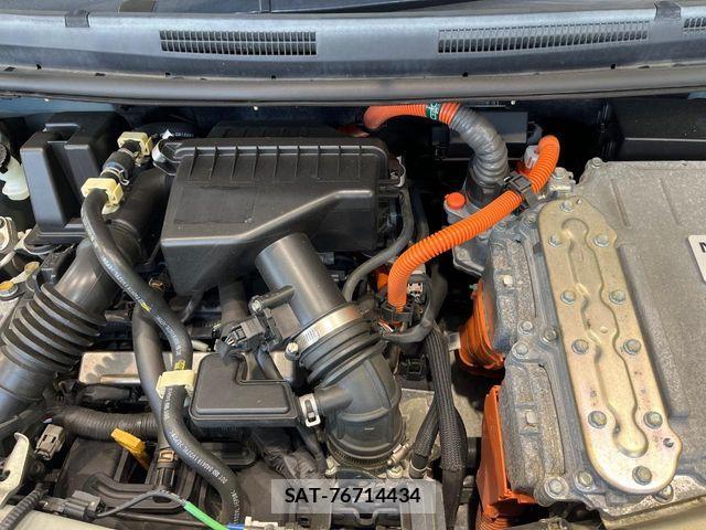 Nissan NOTE 2019-06 8526361-17