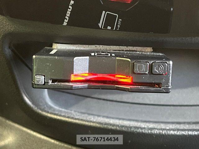 Nissan NOTE 2019-06 8526361-6