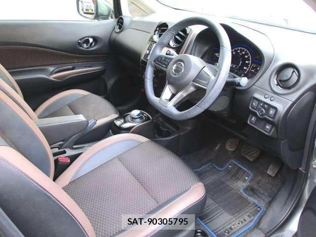 Nissan NOTE 2017-07 8526370-11