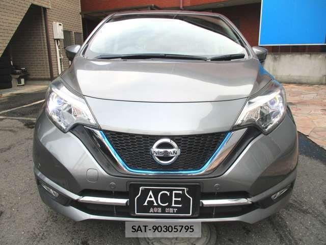 Nissan NOTE 2017-07 8526370-4