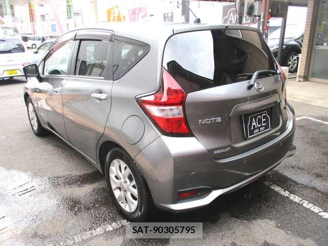 Nissan NOTE 2017-07 8526370-7