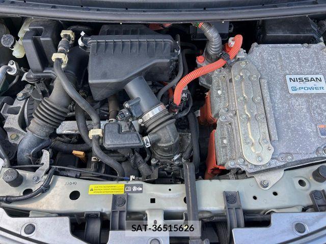 Nissan NOTE 2018-01 8526368-17