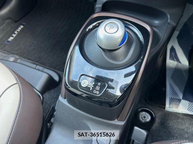 Nissan NOTE 2018-01 8526368-19