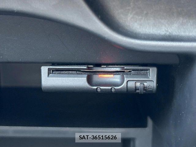 Nissan NOTE 2018-01 8526368-4