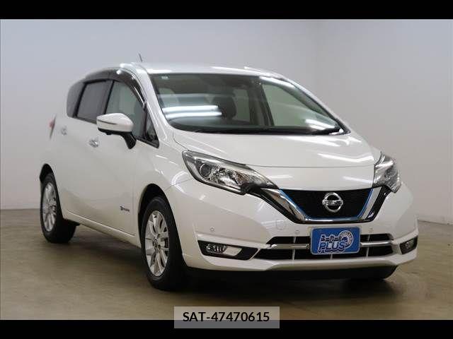 Nissan NOTE 2019-10 8526359-17