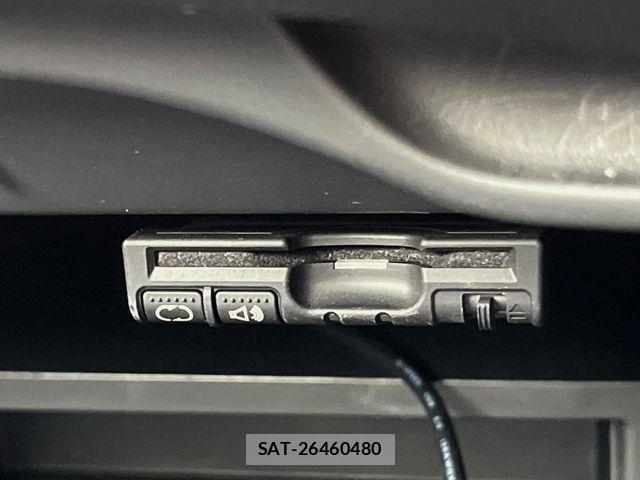Nissan NOTE 2016-04 8526373-6
