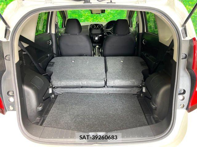 Nissan NOTE 2018-02 8526362-9