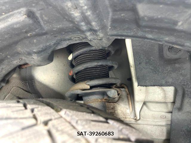 Nissan NOTE 2018-02 8526362-19
