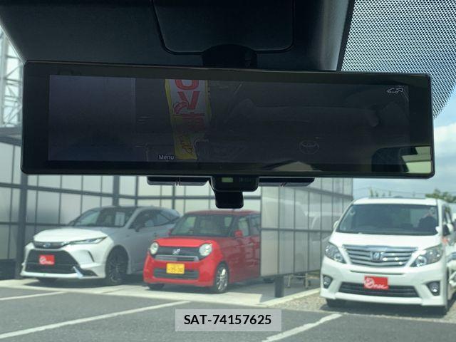 Nissan NOTE 2021-10 8563024-9