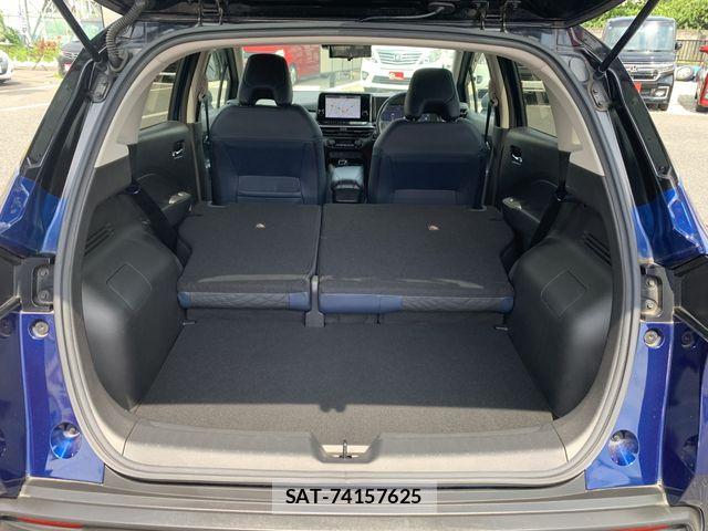 Nissan NOTE 2021-10 8563024-27
