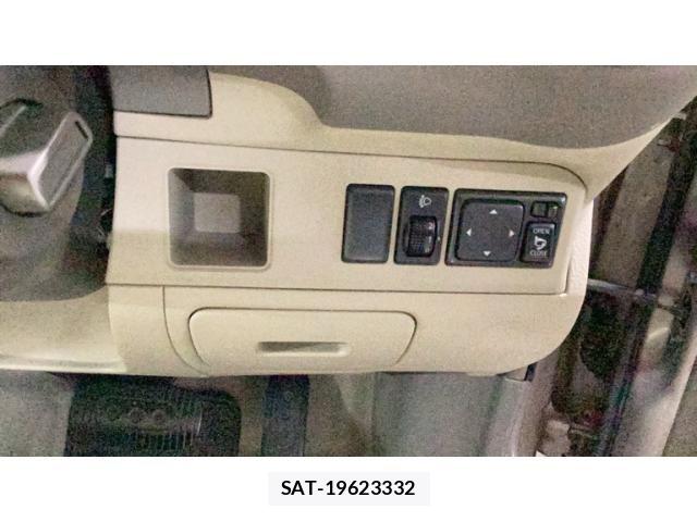 Nissan NOTE 2008-02 8563051-12