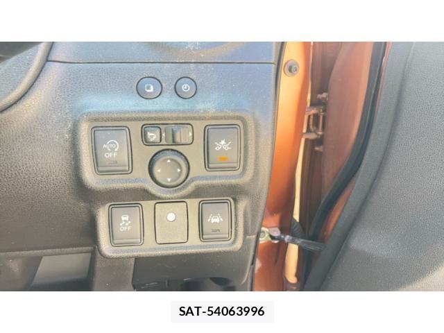 Nissan NOTE 2016-03 8563046-14