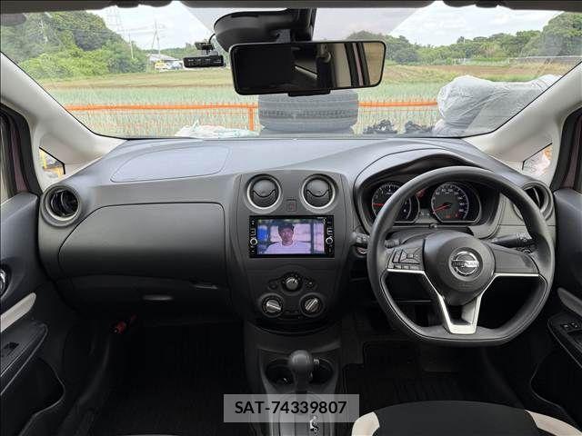 Nissan NOTE 2017-06 8563038-1