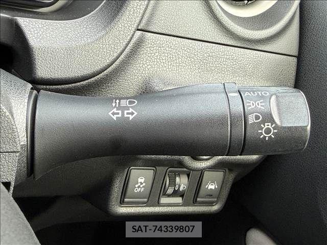 Nissan NOTE 2017-06 8563038-26