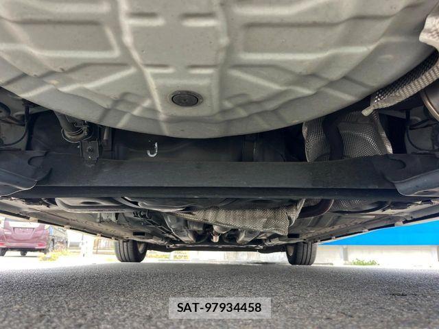 Nissan NOTE 2019-03 8563028-19