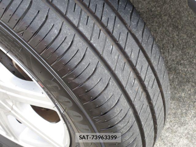 Nissan NOTE 2017-04 8563043-17