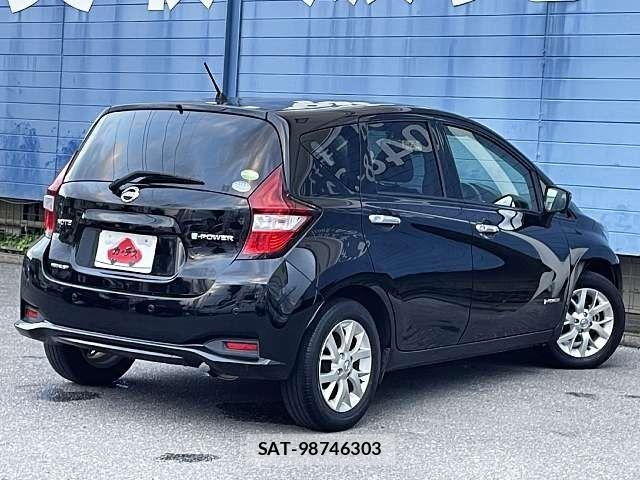 Nissan NOTE 2017-07 8563031-2