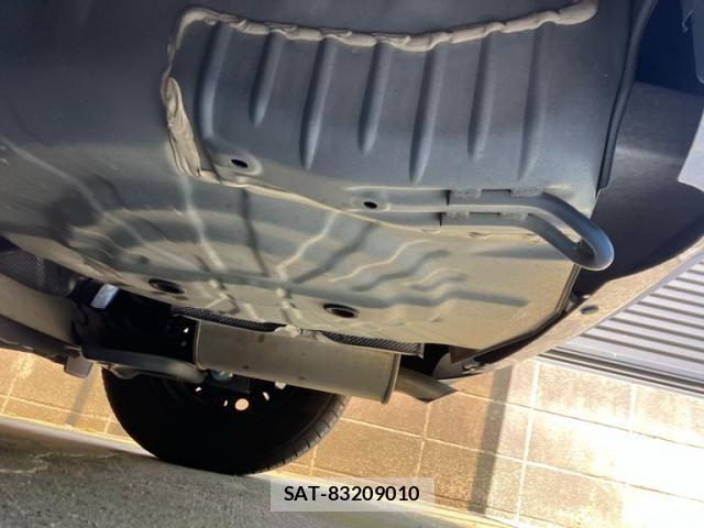 Nissan NOTE 2015-09 8563044-11