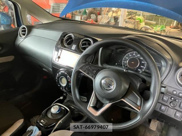 Nissan NOTE 2018-11 8563037-14