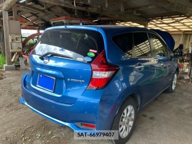 Nissan NOTE 2018-11 8563037-7