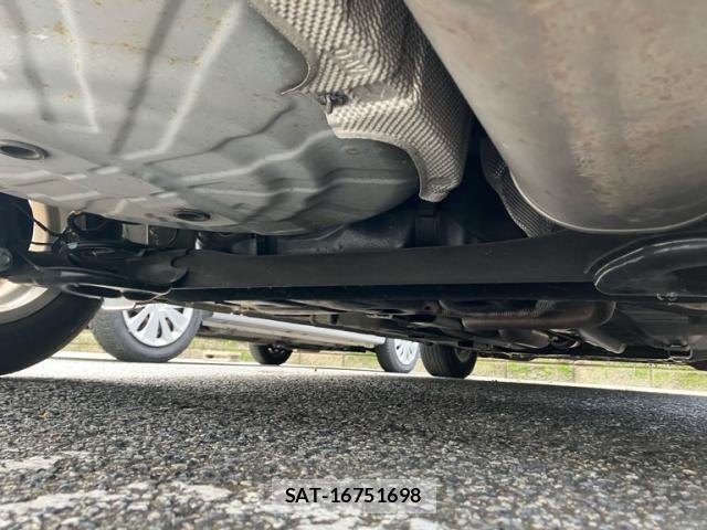 Nissan NOTE 2013-06 8563053-10