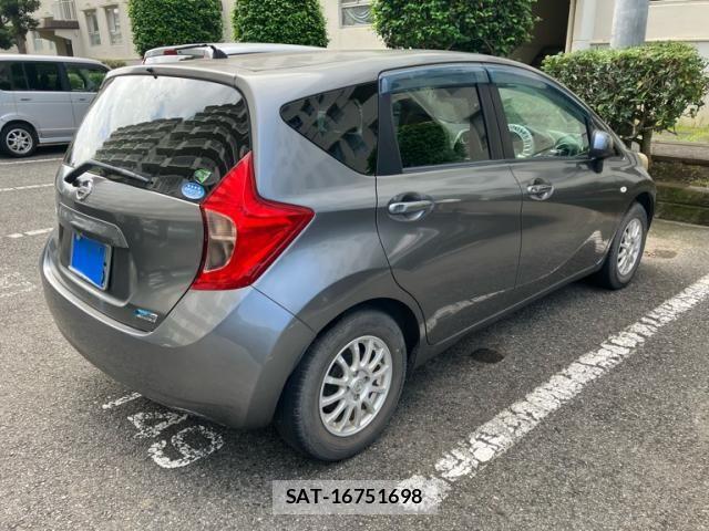 Nissan NOTE 2013-06 8563053-3