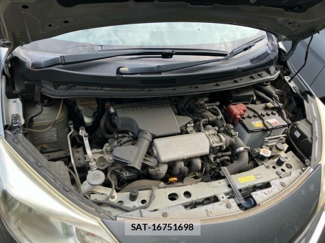 Nissan NOTE 2013-06 8563053-4