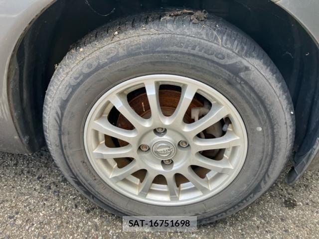 Nissan NOTE 2013-06 8563053-6