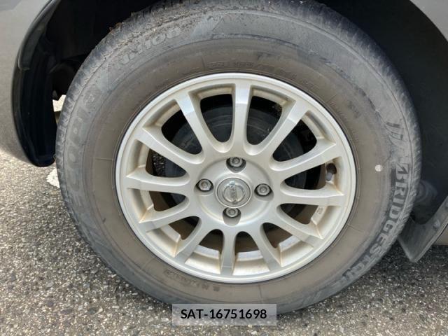 Nissan NOTE 2013-06 8563053-7