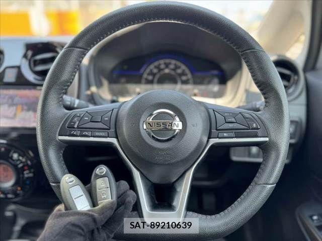 Nissan NOTE 2021-02 8563027-3