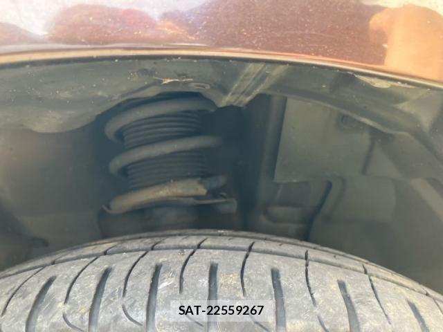 Nissan NOTE 2017-11 8563048-9