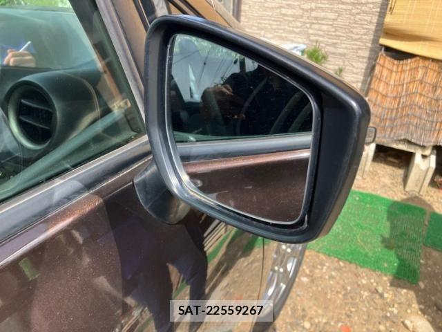 Nissan NOTE 2017-11 8563048-10