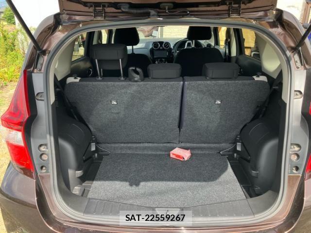 Nissan NOTE 2017-11 8563048-11
