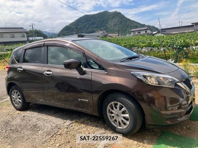 Nissan NOTE 2017-11 8563048-1