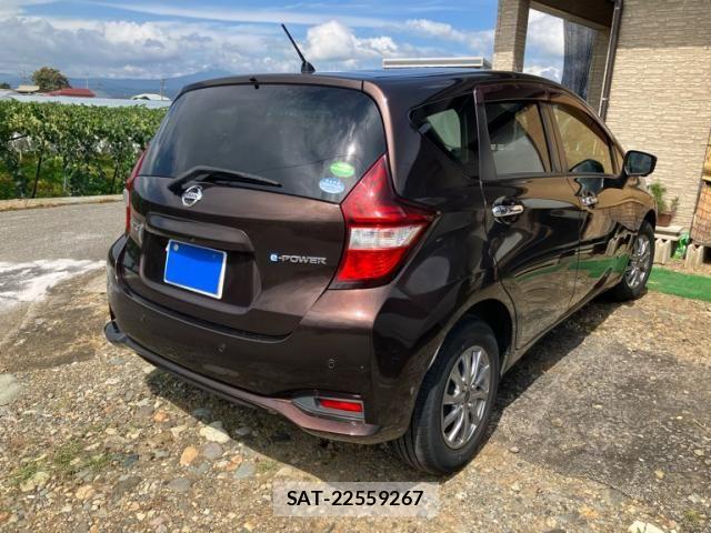Nissan NOTE 2017-11 8563048-2