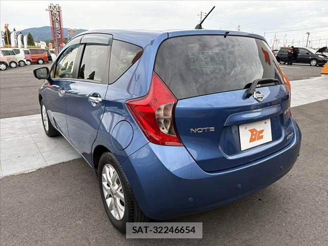 Nissan NOTE 2015-10 8563039-14